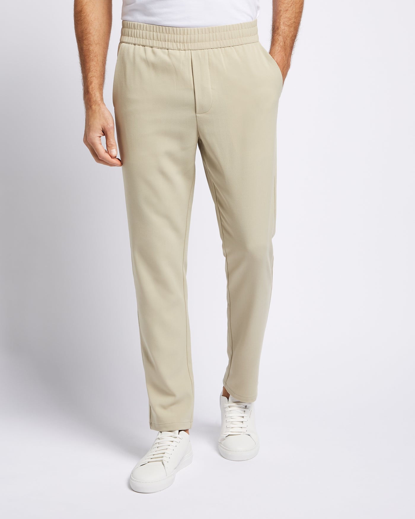 Relaxed Performance trousers Sand