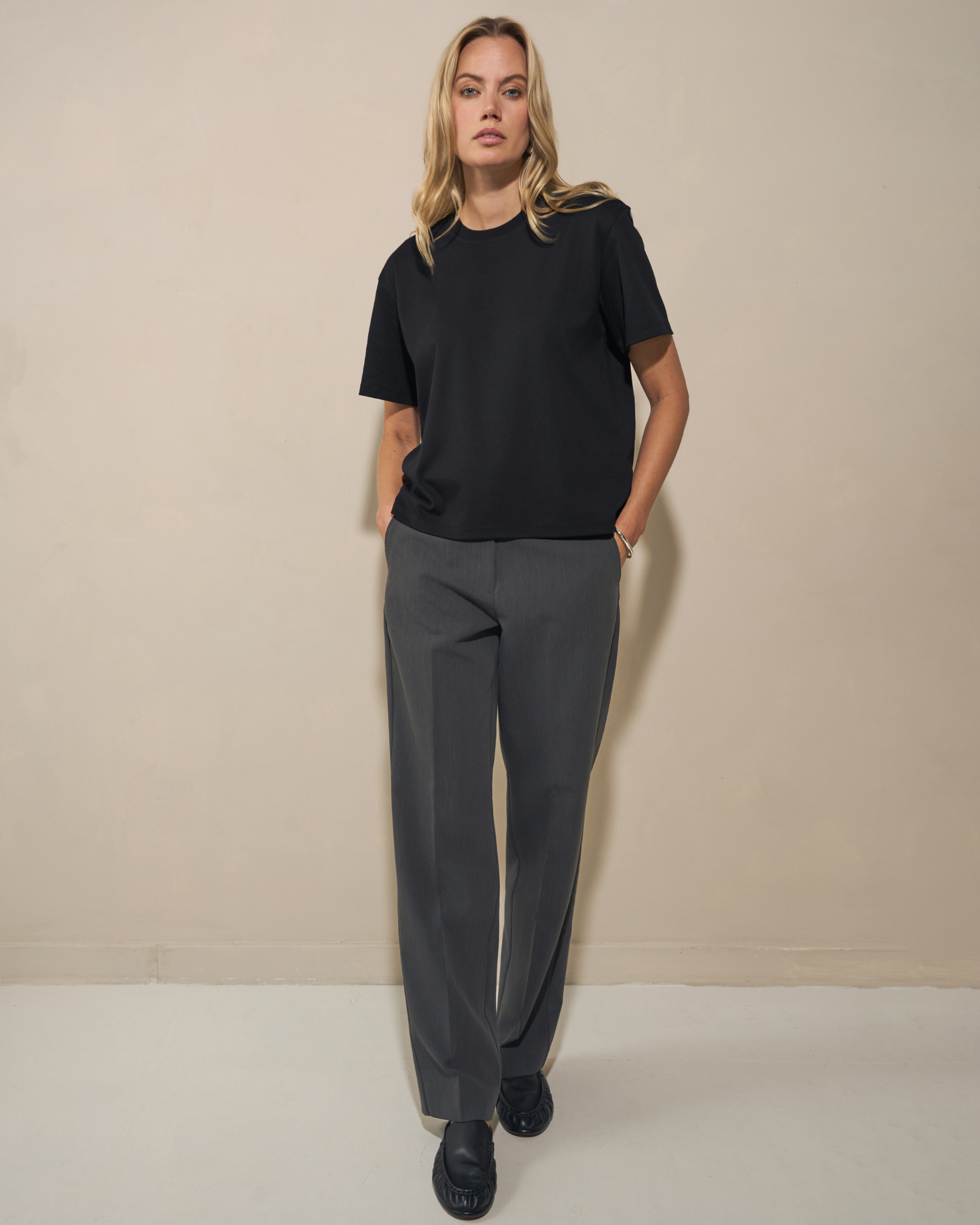 Gen 1: Boxy T-shirt - Black