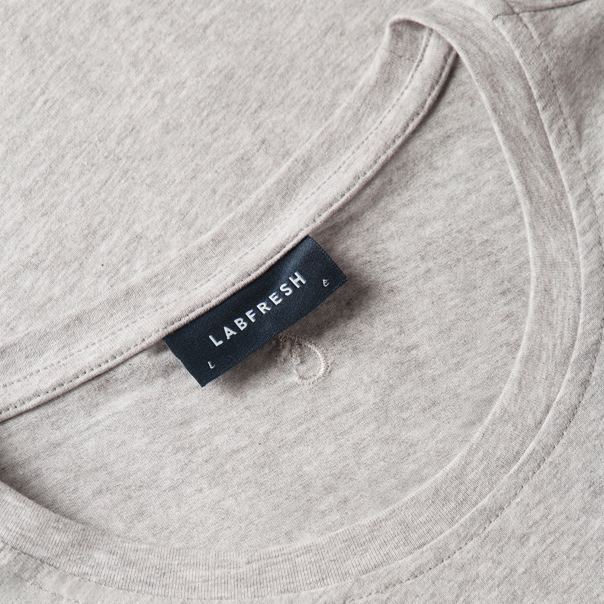 T-shirt light grey