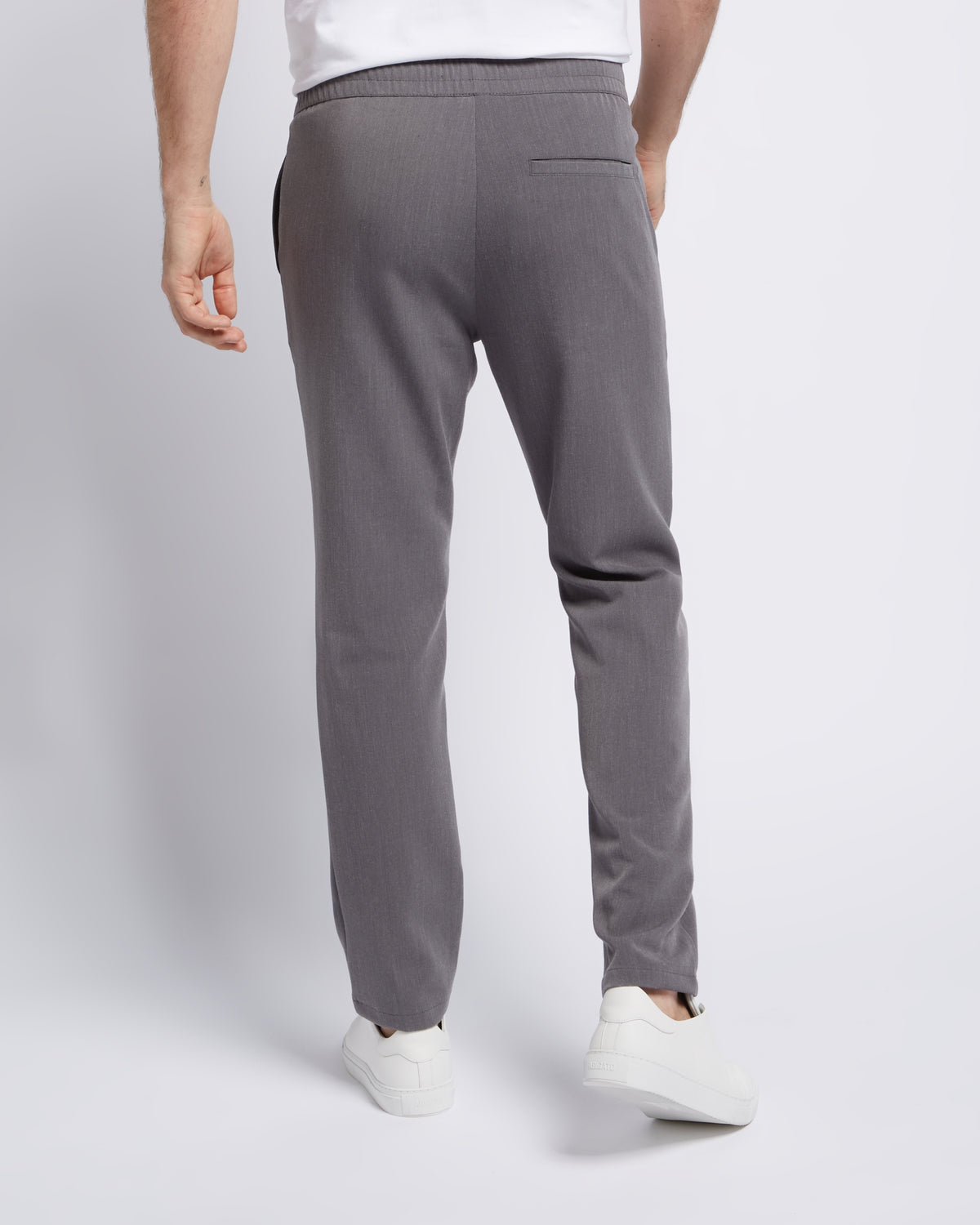 Relaxed Performance trousers grey